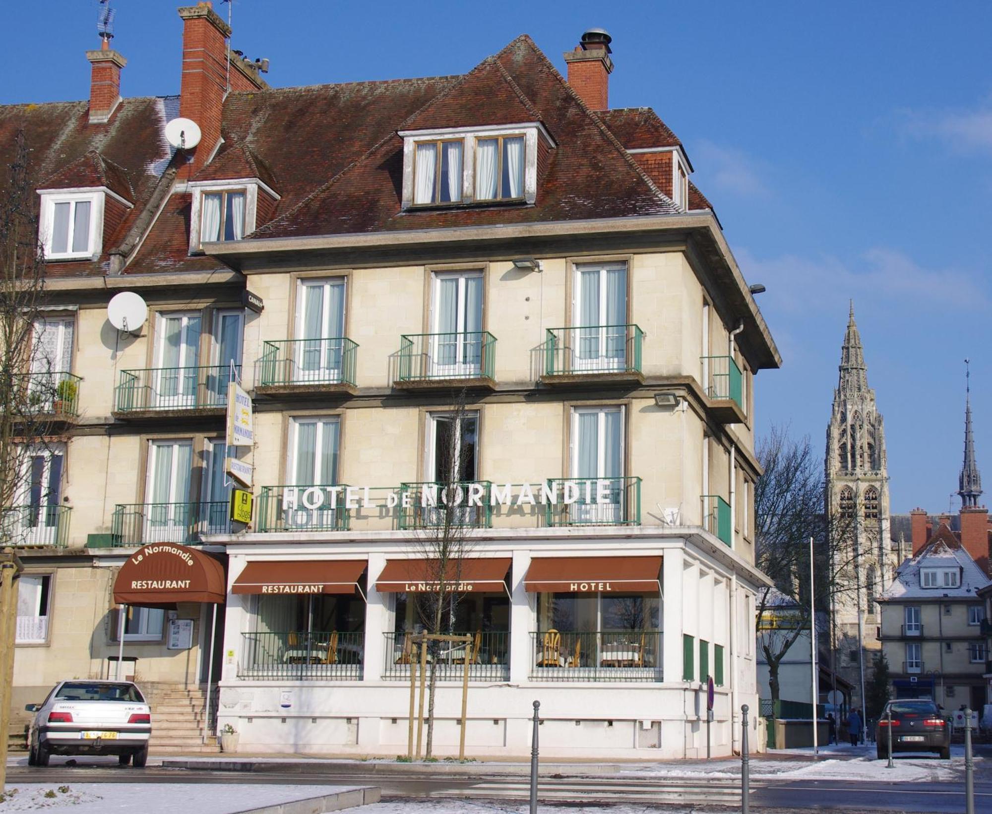 Logis Hotel & Restaurant - Le Normandie Caudebec-en-Caux Exterior foto